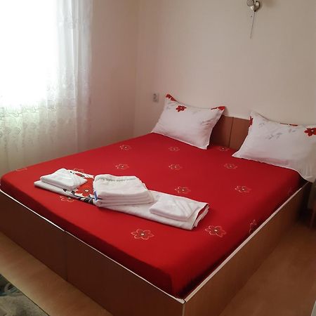 Appartement Casa Iza à Băile Herculane Extérieur photo